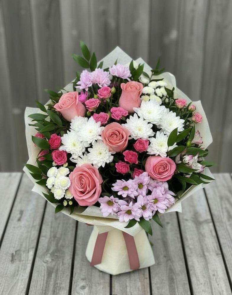 Букет цветов из: Альстромерии, Гвоздики, Розы и Хризантемы в Терезе