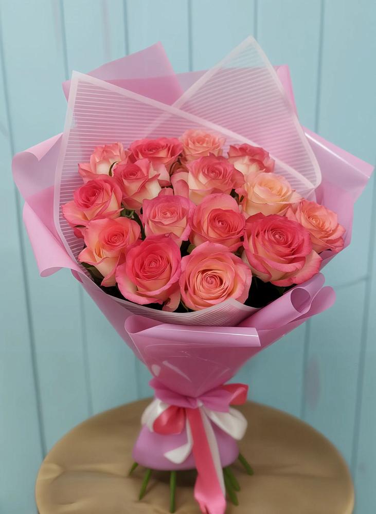 Букет 15 Розовых роз Равель в Терезе