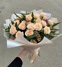 Букет Кремовые розы Латте в Терезе