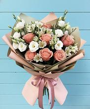 Букет цветов из:  Розы, Альстромерии и Лизиантусы в Терезе