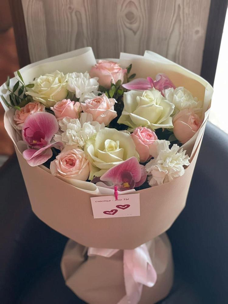 Букет цветов из: Орхидеи, Розы и Гвоздики в Терезе