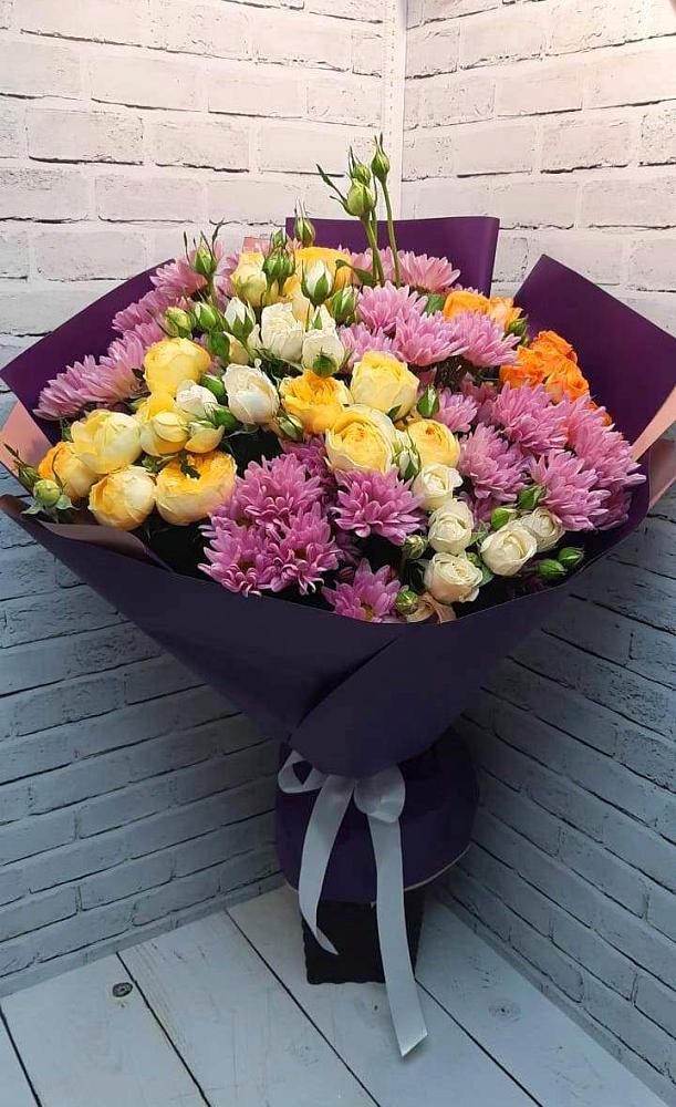 Букет цветов из: Хризантемы и Розы в Терезе