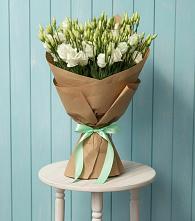 Букет цветов из:  Лизиантусы в Терезе