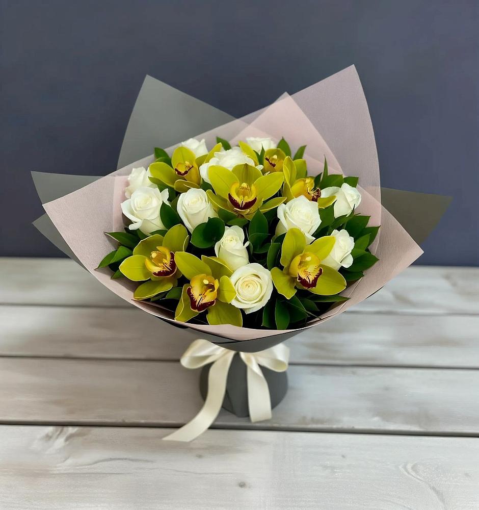 Букет цветов из: Орхидеи и Розы в Терезе