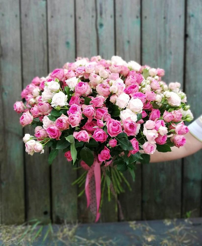 Букет Розовые кустовые розы Натали и Лав Лидия в Терезе