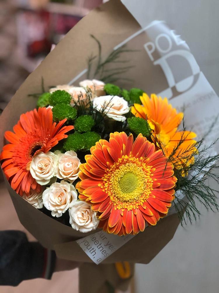 Букет цветов из: Герберы, Хризантемы и Розы в Терезе
