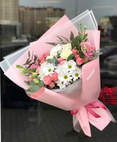 Букет цветов из: Розы, Лизиантусы и Хризантемы в Терезе